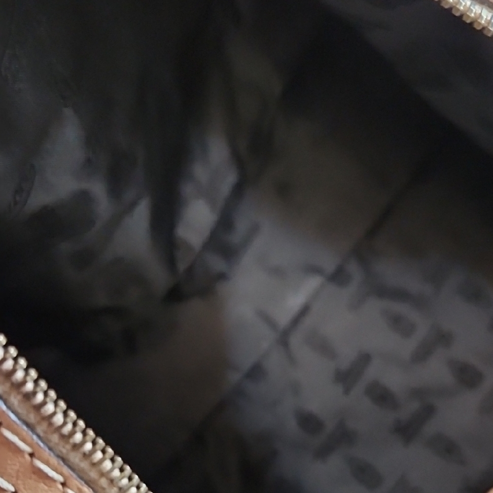 ‼️FINAL SALE‼️Gucci Tan Leather Shoulder Bag - Picture 12 of 16